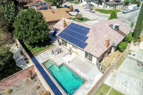 44133 Halcom Ave, Lancaster, CA 93536 photo 32
