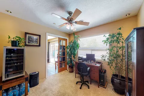 44133 Halcom Ave, Lancaster, CA 93536 photo 13
