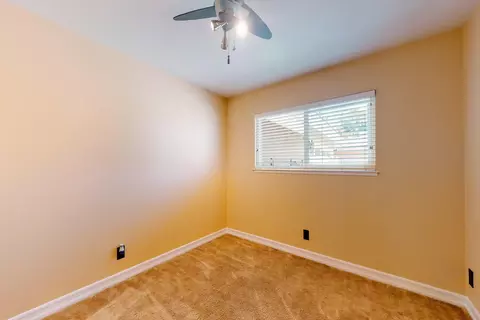 44133 Halcom Ave, Lancaster, CA 93536 photo 18