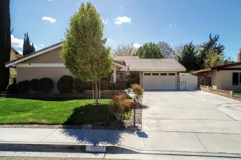 44133 Halcom Ave, Lancaster, CA 93536 photo 3