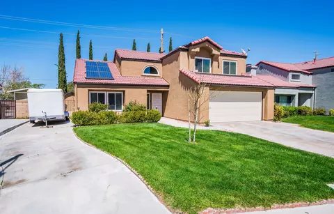 2623 Macfarlane Dr, Lancaster, CA 93536 photo 1