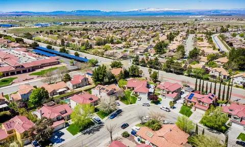 2623 Macfarlane Dr, Lancaster, CA 93536 photo 43