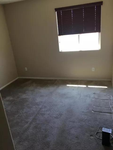 2206 E Nugent St, Lancaster, CA 93535 photo 4