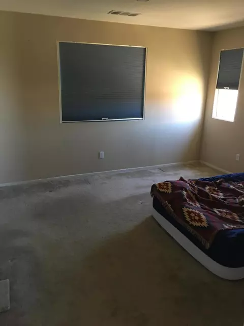 2206 E Nugent St, Lancaster, CA 93535 photo 2