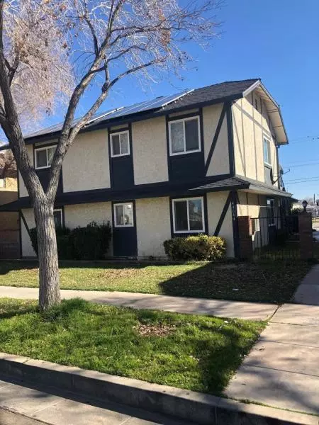 44644 Beech Ave, Lancaster, CA 93534 photo 2