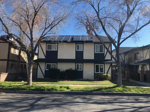 44644 Beech Ave, Lancaster, CA 93534 photo 1