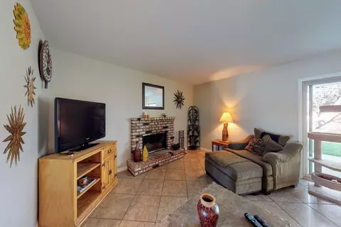 44148 Shad St, Lancaster, CA 93536 photo 10