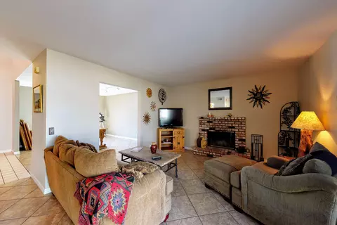 44148 Shad St, Lancaster, CA 93536 photo 9