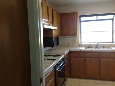 3021 Cromwell Ave, Mojave, CA 93501 photo 8
