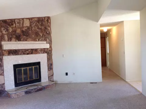3021 Cromwell Ave, Mojave, CA 93501 photo 9