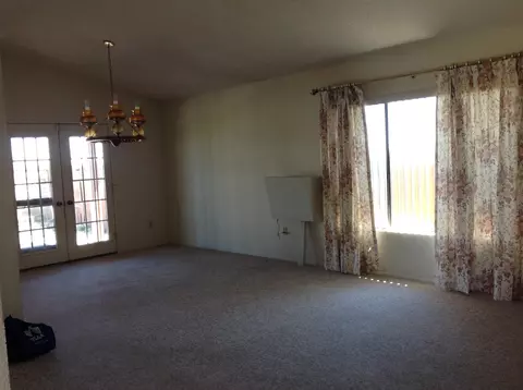 3021 Cromwell Ave, Mojave, CA 93501 photo 4