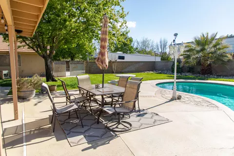 43807 E 40th St, Lancaster, CA 93535 photo 43