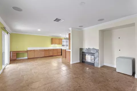2035 Benfar Dr, Lancaster, CA 93535 photo 9