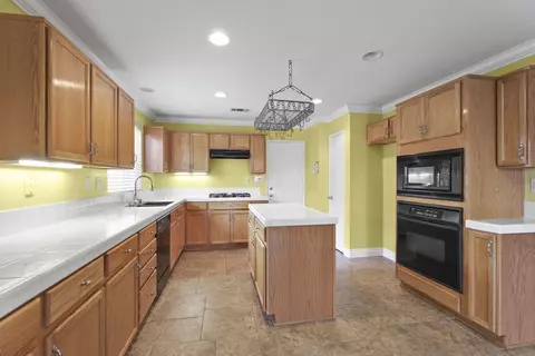 2035 Benfar Dr, Lancaster, CA 93535 photo 11