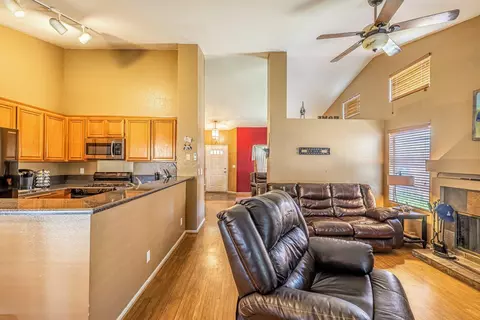 2039 Thomas Dr, Lancaster, CA 93535 photo 22