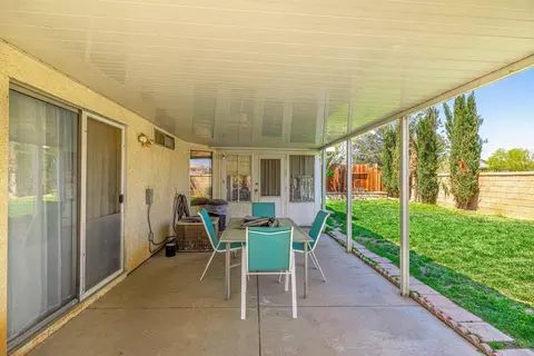 2039 Thomas Dr, Lancaster, CA 93535 photo 26