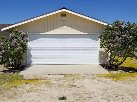50738 W 255th St, Lancaster, CA 93536 photo 1