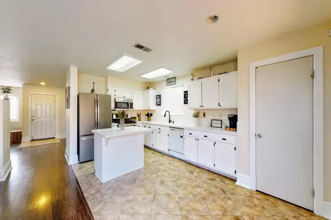 1821 Astor Ct, Lancaster, CA 93534 photo 5