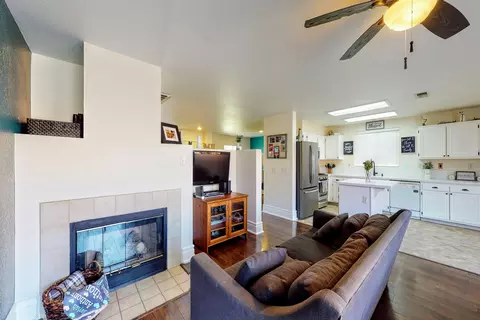 1821 Astor Ct, Lancaster, CA 93534 photo 8