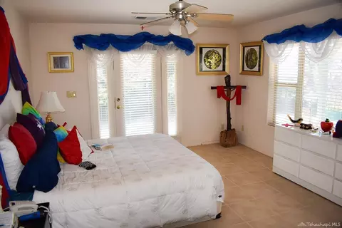 24470 Willow Pass Dr, Tehachapi, CA 93561 photo 7