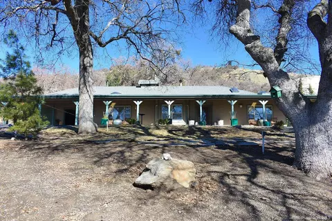 24470 Willow Pass Dr, Tehachapi, CA 93561 photo 1