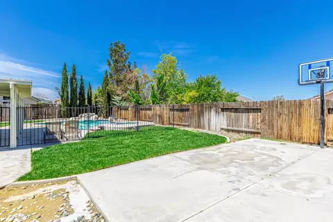 6311 Jasper Ct, Lancaster, CA 93536 photo 34