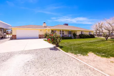 3250 E Avenue H2, Lancaster, CA 93535 photo 2