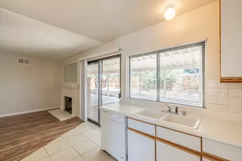 44157 Kirkland Ave, Lancaster, CA 93535 photo 7