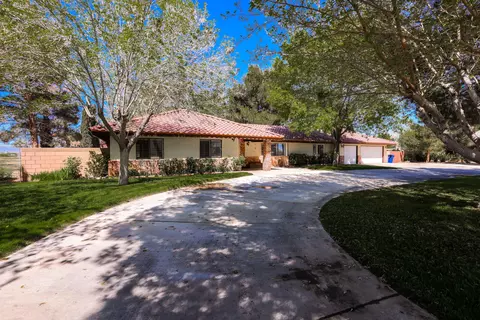 44917 43rd St E, Lancaster, CA 93535 photo 4