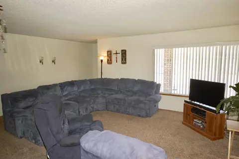 41114 176th St E, Lancaster, CA 93535 photo 3