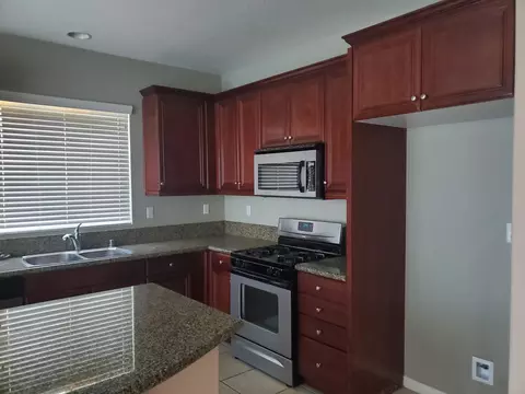 4222 Jonathon St, Lancaster, CA 93536 photo 7