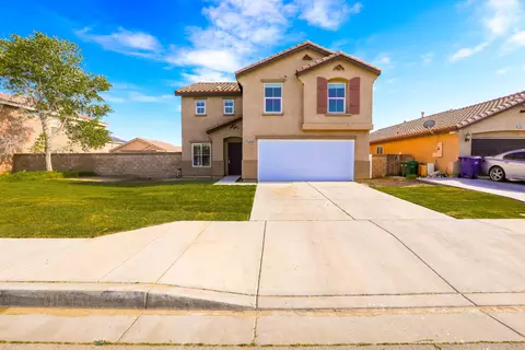 1828 E Jackman St, Lancaster, CA 93535 photo 2