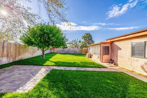 44113 E 4th St, Lancaster, CA 93535 photo 21