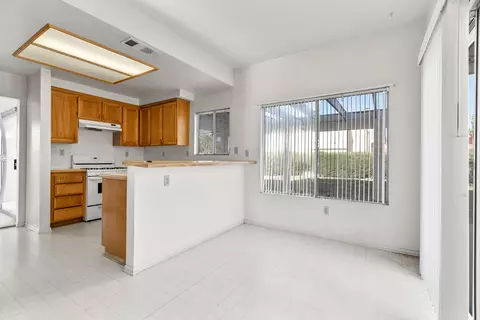 37336 Scranton Ct, Palmdale, CA 93552 photo 7