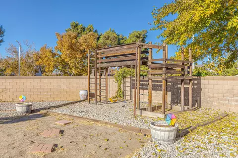 43949 Broadwater Ave, Lancaster, CA 93535 photo 33