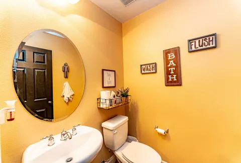 2225 Candytuft Ln, Palmdale, CA 93551 photo 13