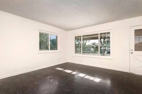 45532 Kingtree Ave, Lancaster, CA 93534 photo 2