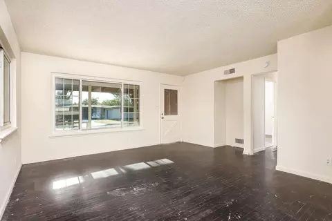 45532 Kingtree Ave, Lancaster, CA 93534 photo 3