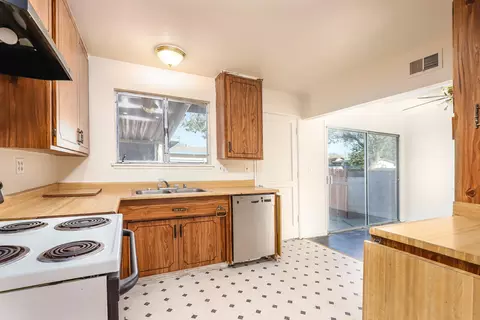 45532 Kingtree Ave, Lancaster, CA 93534 photo 16