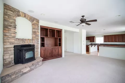 1458 Wild Olive Rd, Tehachapi, CA 93561 photo 10