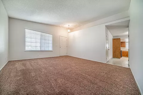 1124 E Ave J 10, Lancaster, CA 93535 photo 3