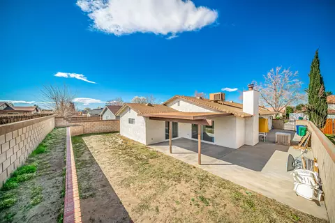 1124 E Ave J 10, Lancaster, CA 93535 photo 30