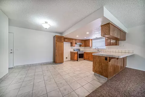 1124 E Ave J 10, Lancaster, CA 93535 photo 7