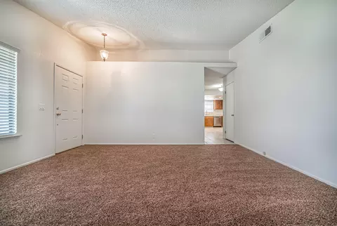 1124 E Ave J 10, Lancaster, CA 93535 photo 4