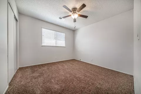 1124 E Ave J 10, Lancaster, CA 93535 photo 23