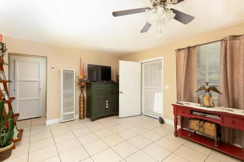 45327 Kingtree Ave, Lancaster, CA 93534 photo 15