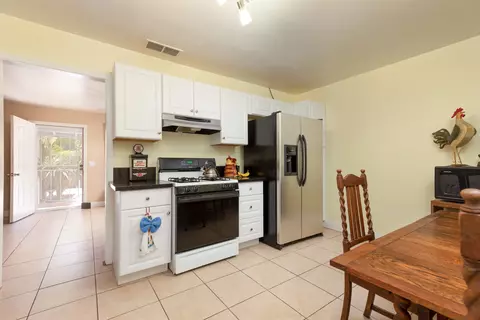 45327 Kingtree Ave, Lancaster, CA 93534 photo 9