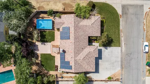42165 Silverpuffs Dr, Lancaster, CA 93536 photo 40