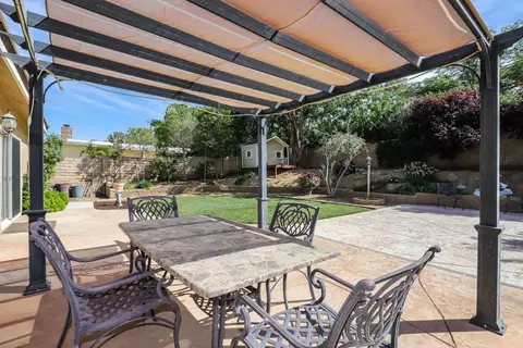 42165 Silverpuffs Dr, Lancaster, CA 93536 photo 27
