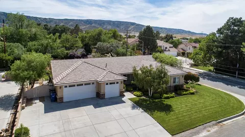 42165 Silverpuffs Dr, Lancaster, CA 93536 photo 38